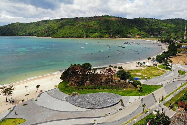 10 Tempat Wisata Di Lombok Terpopuler