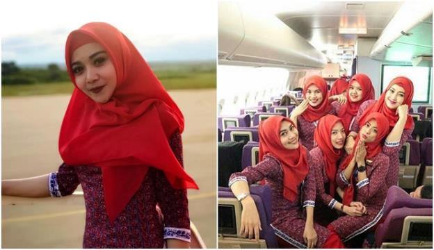 Pramugari Lion Air Jilbab merah